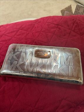 Michael Kors Metallic Silver MK Continental Zip Wallet